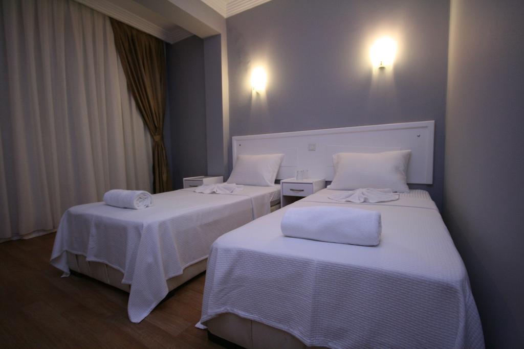 Adrian Beach Hotel Fethiye Oda fotoğraf