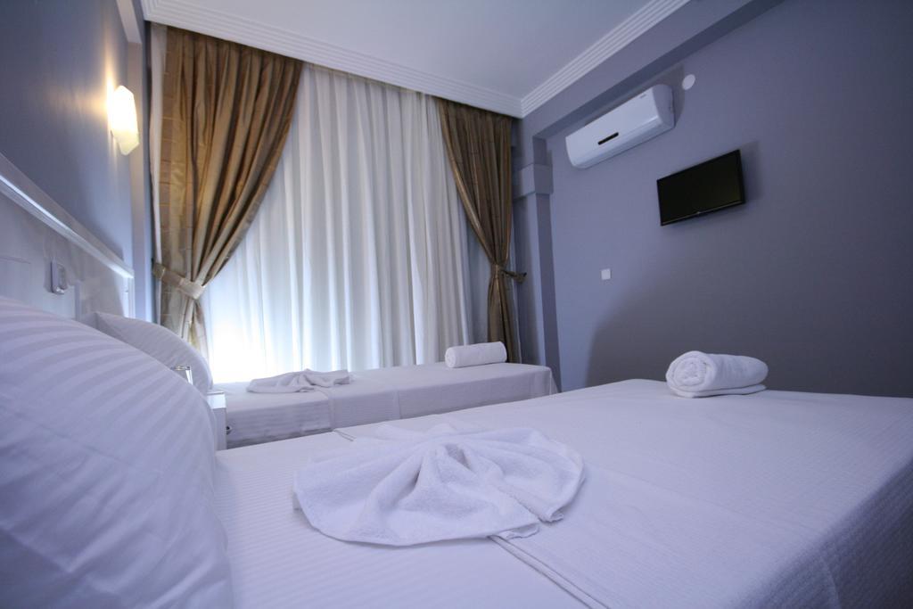 Adrian Beach Hotel Fethiye Oda fotoğraf